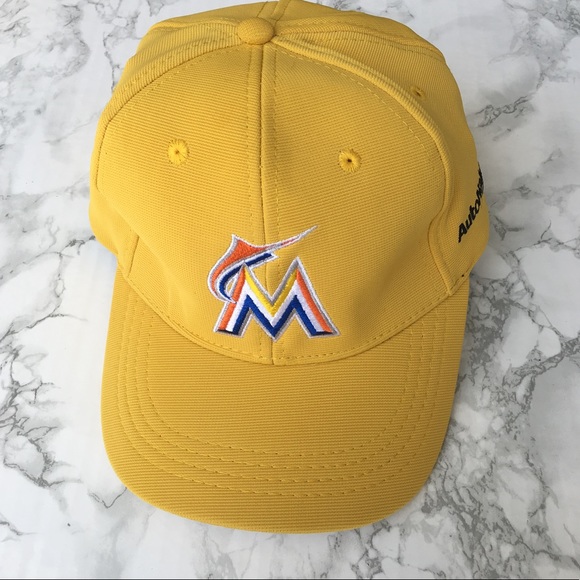 MLB Accessories - Miami Marlins Hat MLB Accessories - Miami Marlins Hat